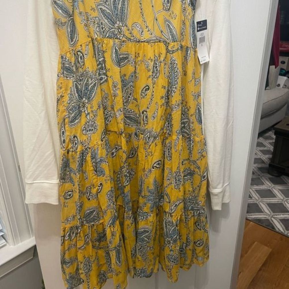 Chaps long skirt size small